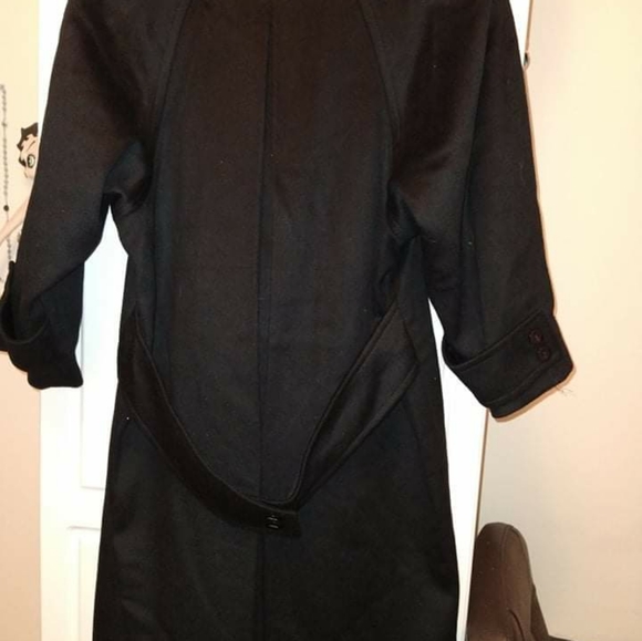 Coat - Picture 4 of 4